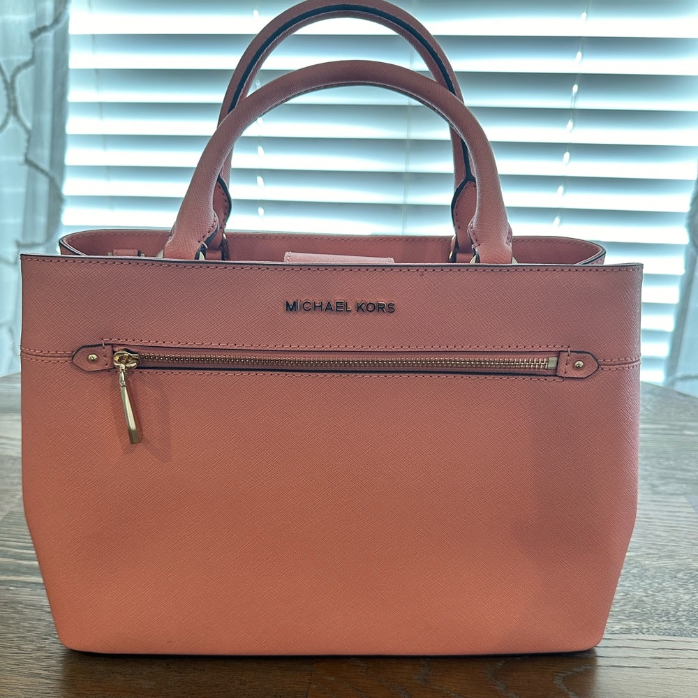Micheal Kora purse